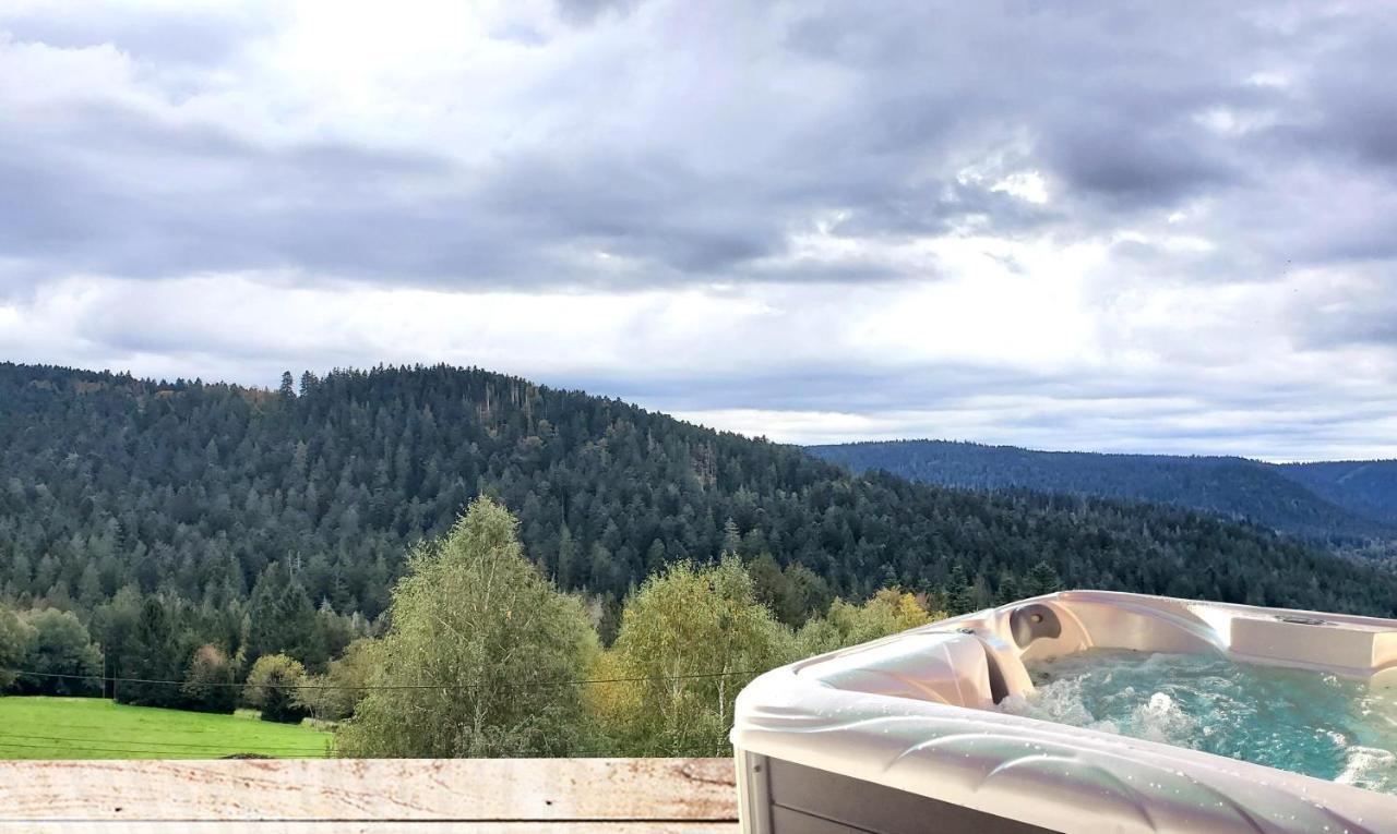 Gite Panoramique Et Spa De Liezey La Source Exterior photo